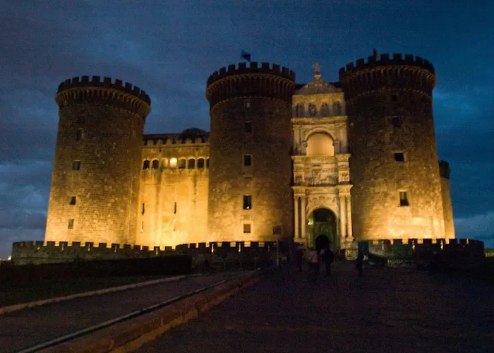 White Room | Enjoy Naples, The Cleanest Way